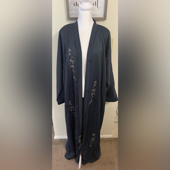 Abaya Dress Embroidered Kimono Coverup From U.A.E Size 58. New - Picture 16 of 17
